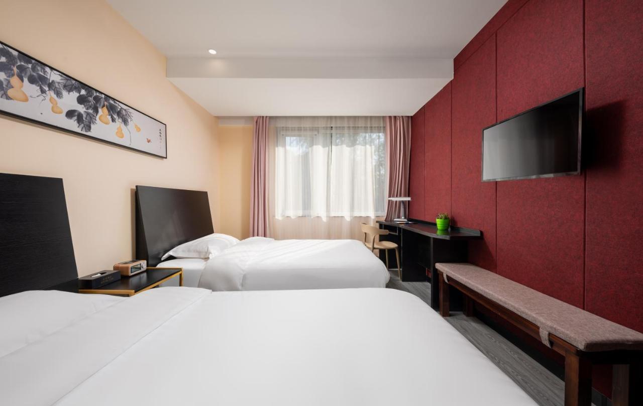 Spring Time Hostel--Nearby Tiananmen Square & Forbidden City & Wangfujing Street & Line 5,6 Subway Nearby,Free Wifi Bắc Kinh Ngoại thất bức ảnh